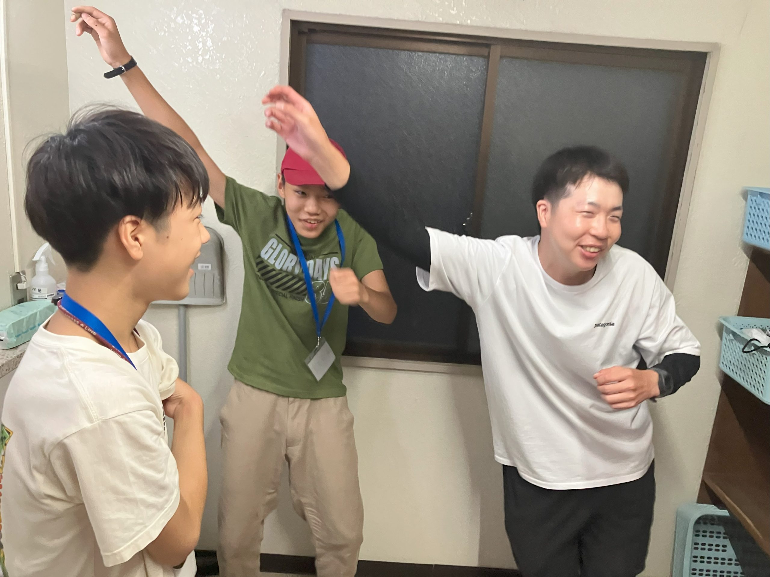 キャンプ写真10ダンス練習